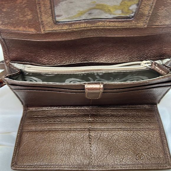 Brighton Crossbody - Picture 5 of 5